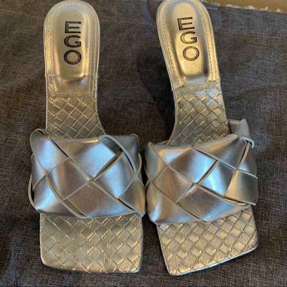 New Ego Silver Woven Slide Heels 7 F2 - Picture 3 of 6